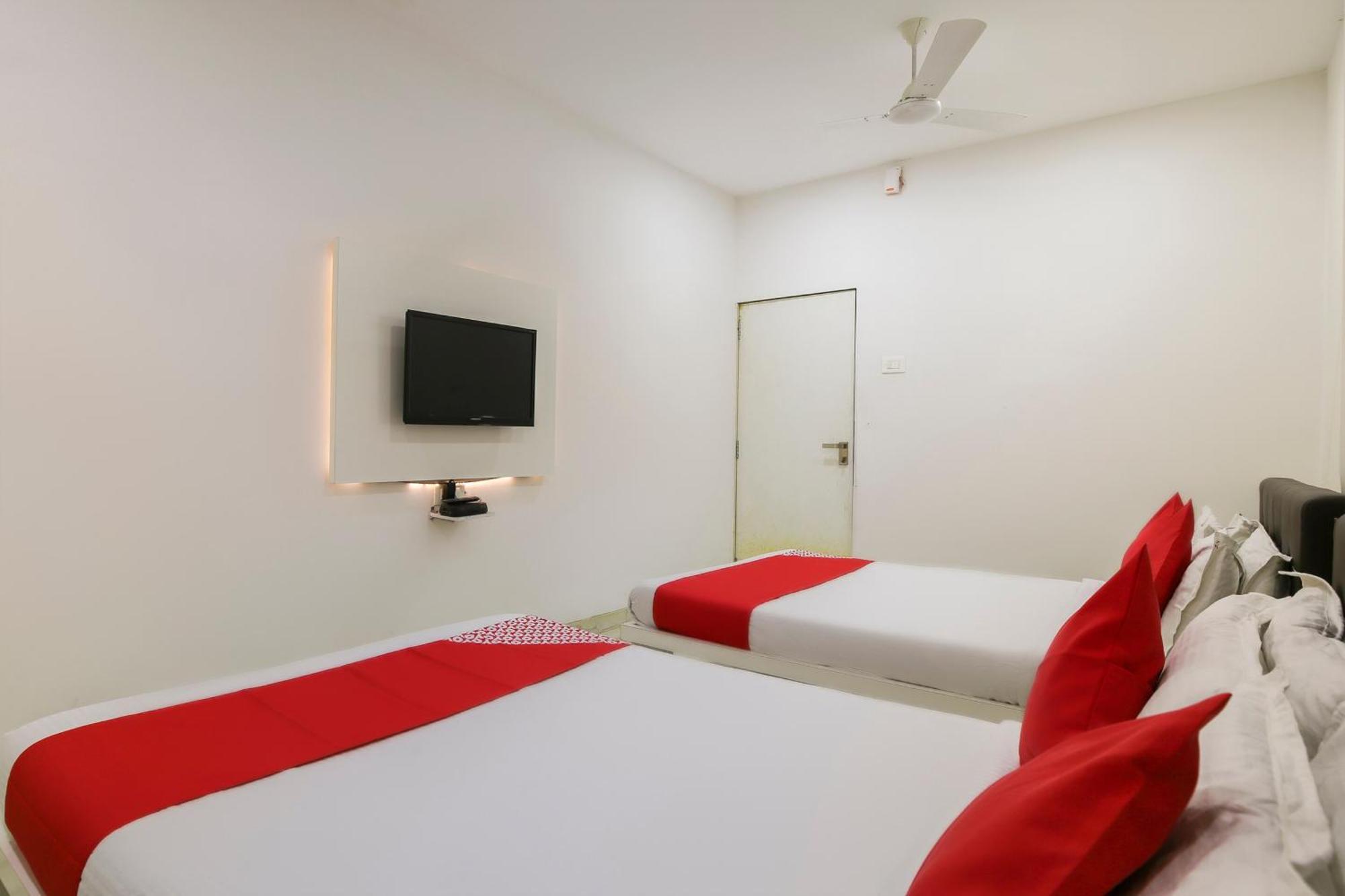 Hotel O Shiv Vatika Banquet & Rooms Bhatha المظهر الخارجي الصورة